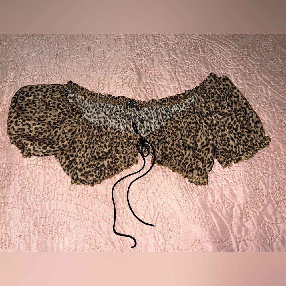 SHEIN Adjustable Crop Top. Size XS/US 2